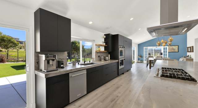 Property at 17351 Saint Andrews Dr, Poway, CA 92064, 5 beds, 4 baths