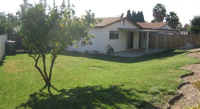 Photo of 330 Estada Cir, Oceanside, CA 92057