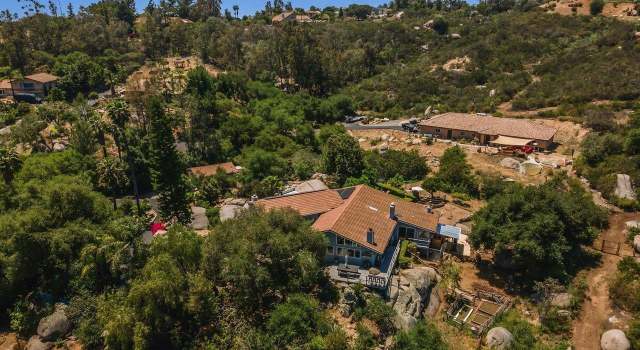 Photo of 10206 Legend Rock Rd, Escondido, CA 92026