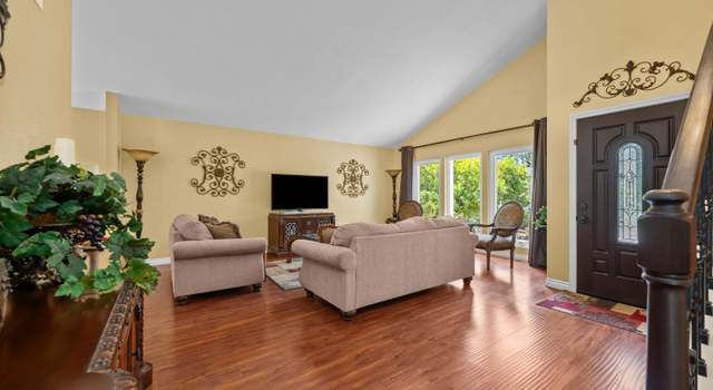Property at 9014 Stargaze Ave, San Diego, CA 92129, 3 beds, 2.5 baths