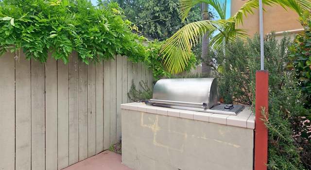 Photo of 4437 Mentone St #6, San Diego, CA 92107