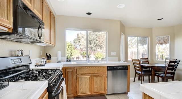 Photo of 12184 Knoll Crest Pl, Lakeside, CA 92040
