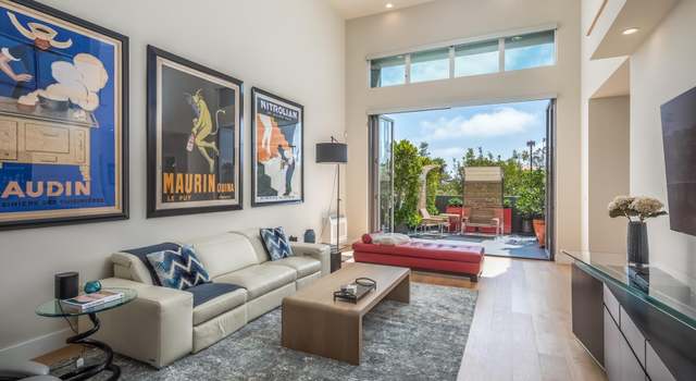 Photo of 2687 State St, Carlsbad, CA 92008