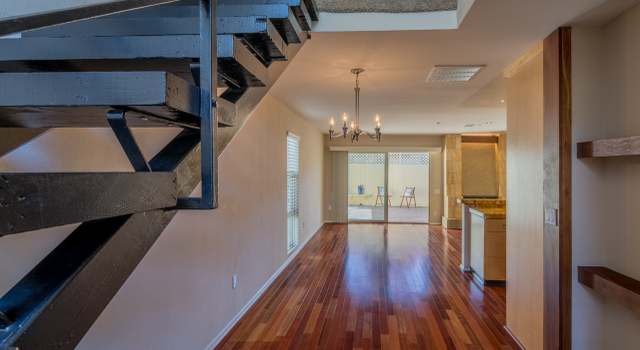 Photo of 4012 Loma Riviera Cir, San Diego, CA 92110