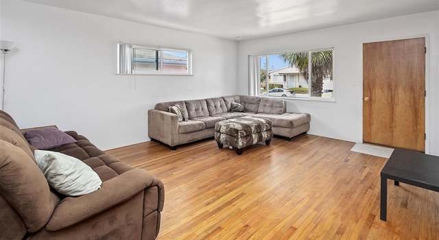 Photo of 5062 Dubois Dr, San Diego, CA 92117
