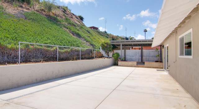 Photo of 2012 Crandall Dr, San Diego, CA 92111