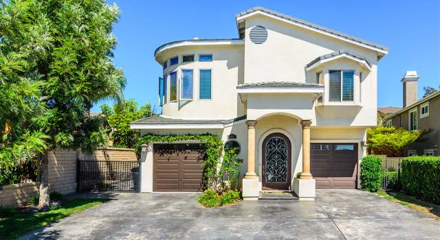 Photo of 10611 Birch Bluff Ave, San Diego, CA 92131