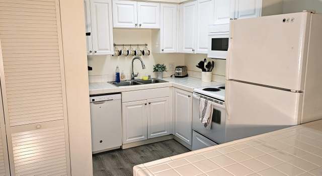 Photo of 6955 Alvarado Rd #54, San Diego, CA 92120