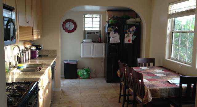 Photo of 240 LOMA VISTA Pl, El Cajon, CA 92021
