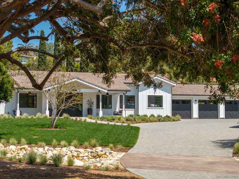 Photo of 16827 Via De La Valle Rancho Santa Fe, CA 92067