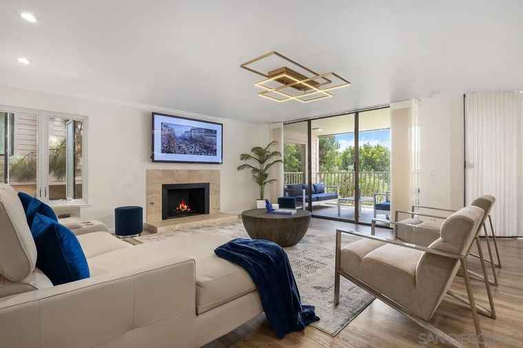 Photo of 290 Dolphin Cove Ct Del Mar, CA 92014