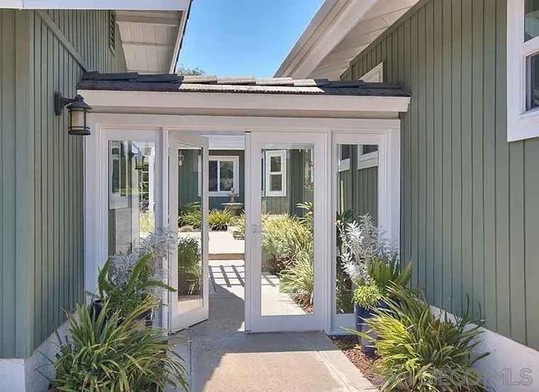 Photo of 243 Horizon Hls El Cajon, CA 92020