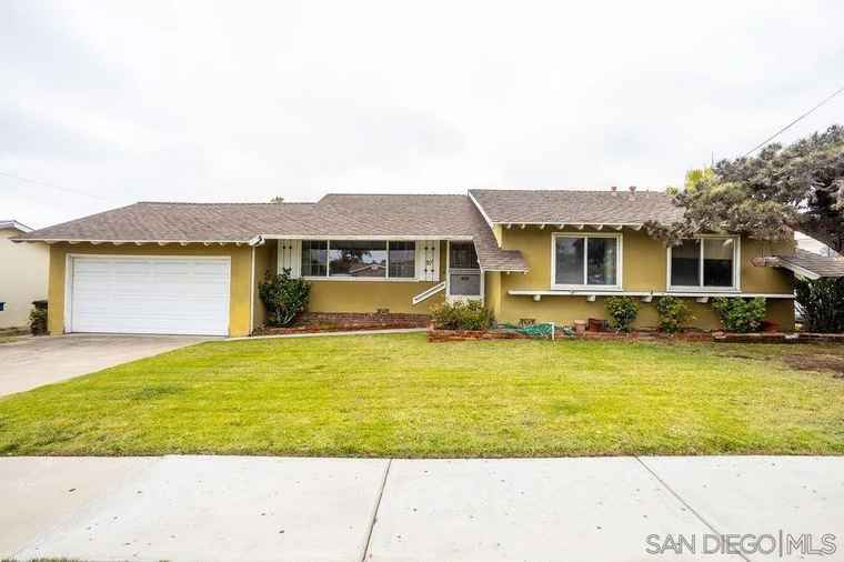 Photo of 97 East Whitney St Chula Vista, CA 91910