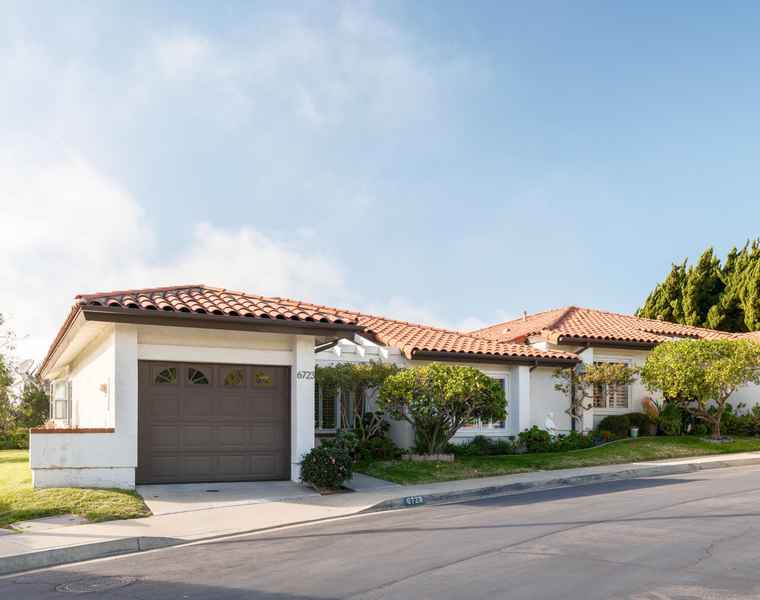 Photo of 6723 Oleander Way Carlsbad, CA 92011