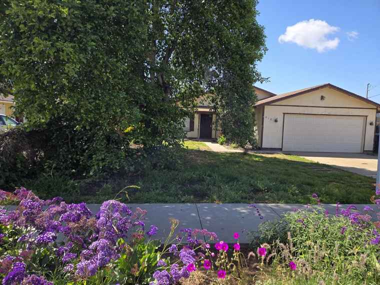 Photo of 418 Richland Rd San Marcos, CA 92069