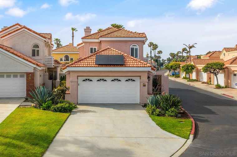 Photo of 100 Tunapuna Ln Coronado, CA 92118