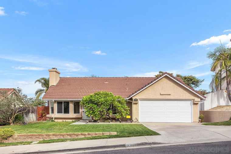 Photo of 4872 Northerly St Oceanside, CA 92056