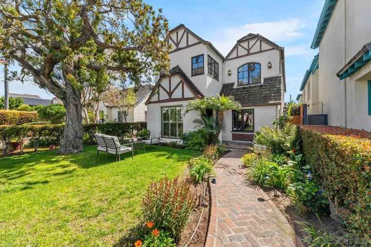 Photo of 755 F Ave Coronado, CA 92118