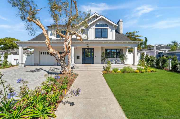 Photo of 461 Country Club Ln Coronado, CA 92118