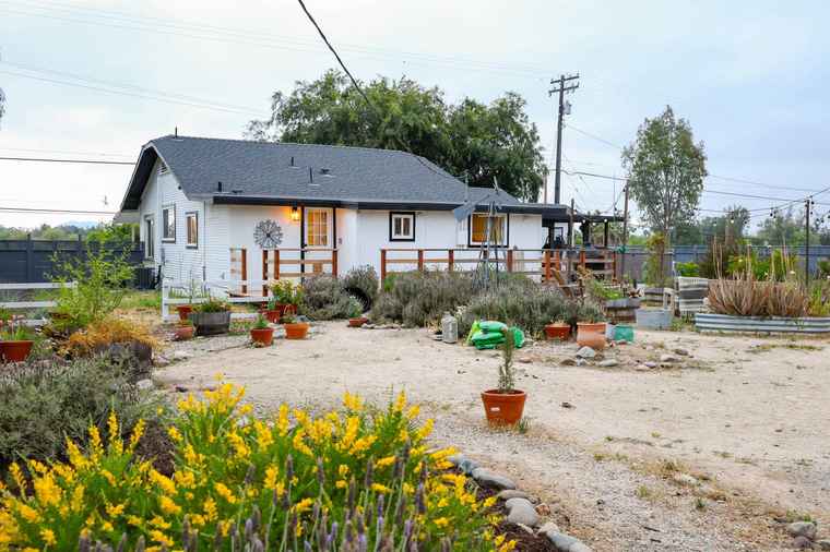 Photo of 1811 Montecito Rd Ramona, CA 92065