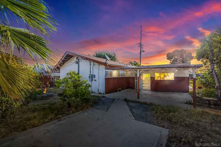Photo of 1006 Avocado Ave El Cajon, CA 92020