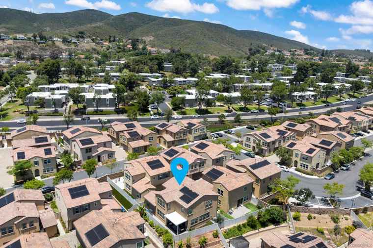 Photo of 10807 Wendy Way San Diego, CA 92129