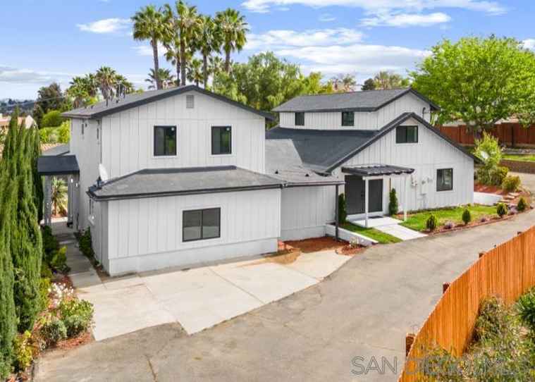 Photo of 16021 Pomerado Rd Poway, CA 92064