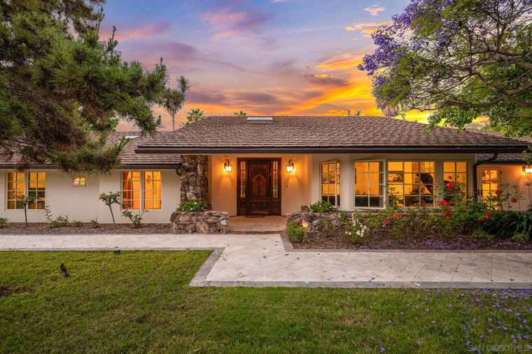 Photo of 16434 La Via Feliz Rancho Santa Fe, CA 92067