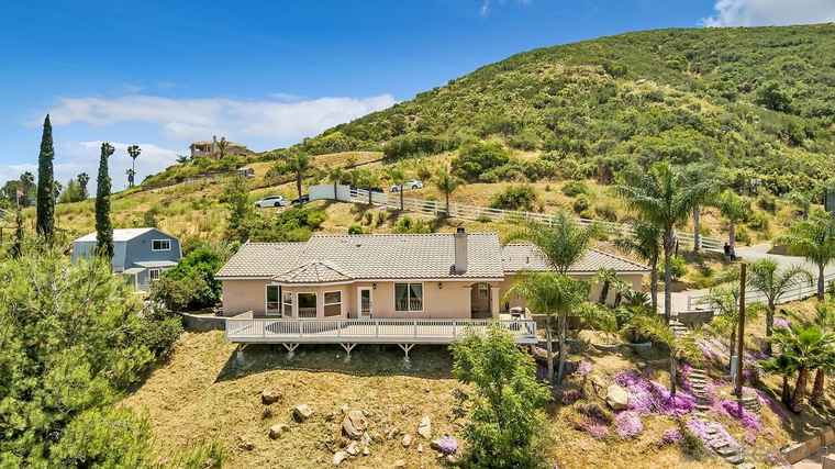 Photo of 22318 Casa De Carol Ramona, CA 92065