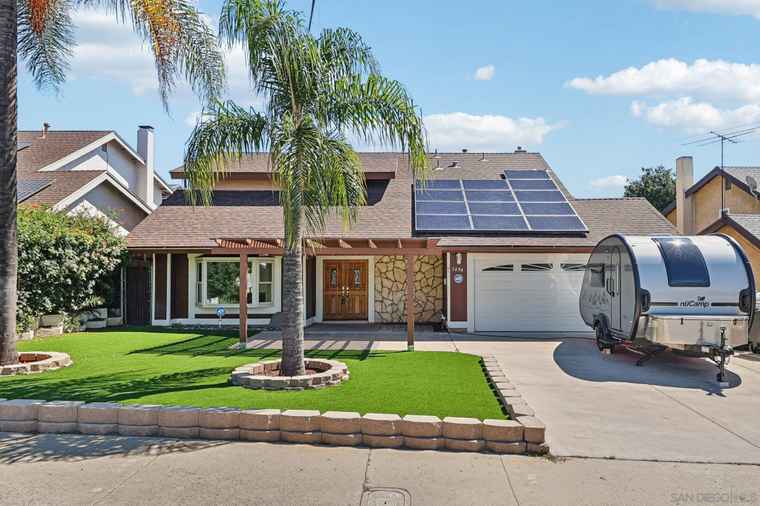 Photo of 1694 Pepper Dr El Cajon, CA 92021