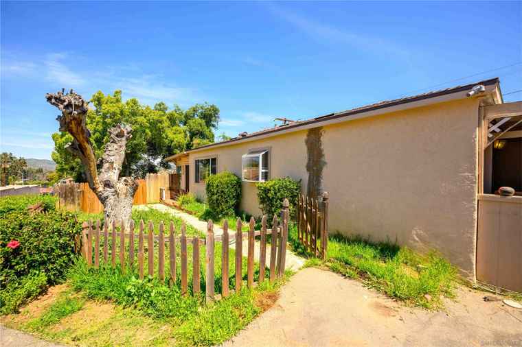 Photo of 12315 Rockcrest Rd Lakeside, CA 92040