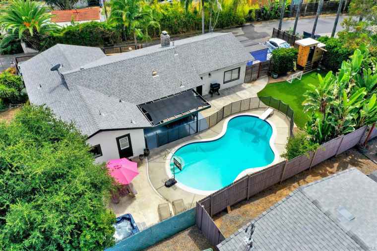 Photo of 750 Smith Dr Vista, CA 92084