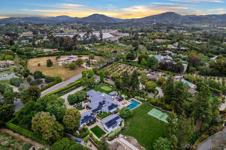 Photo of 6351 Lago Lindo Rancho Santa Fe, CA 92067