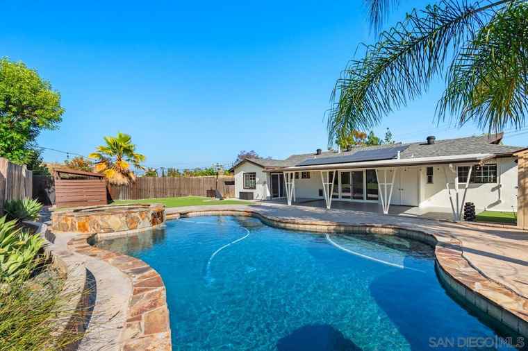 Photo of 9476 Terrywood Rd Santee, CA 92071