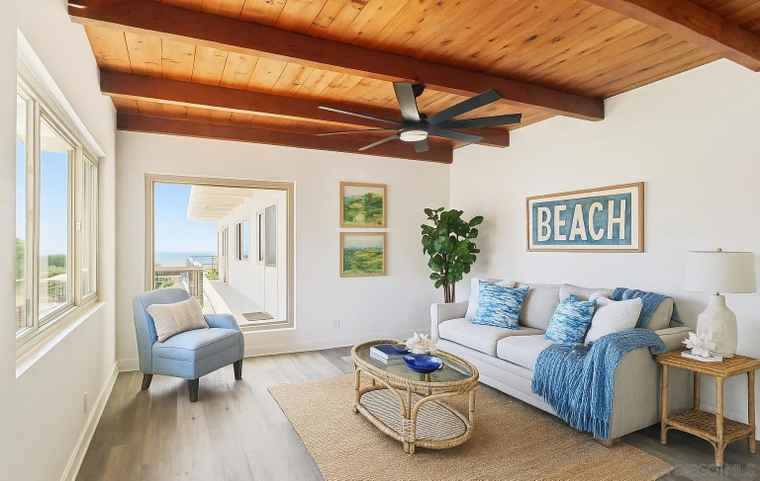 Photo of 519 Stratford Ct Unit P Del Mar, CA 92014