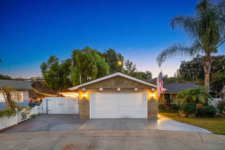 Photo of 926 Finch St El Cajon, CA 92020