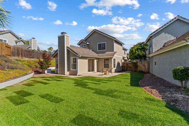 Photo of 10598 Rancho Carmel Dr San Diego, CA 92128