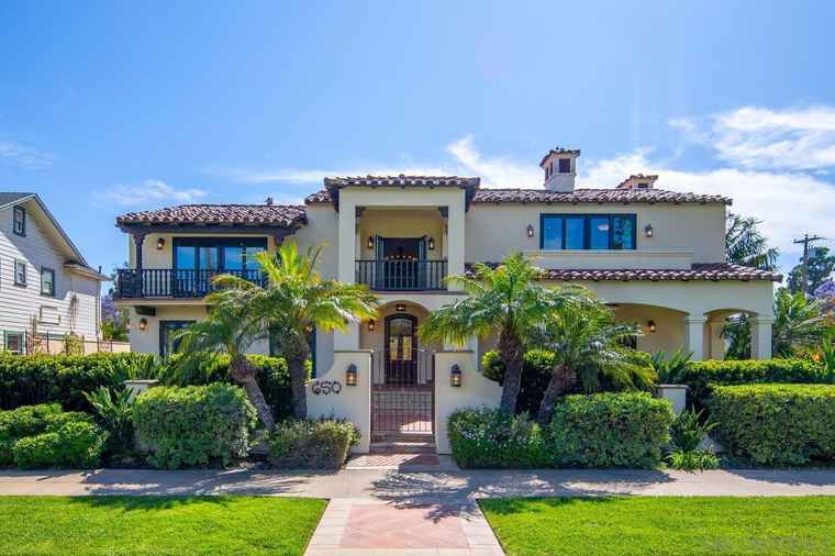 Photo of 650 Glorietta Blvd Coronado, CA 92118