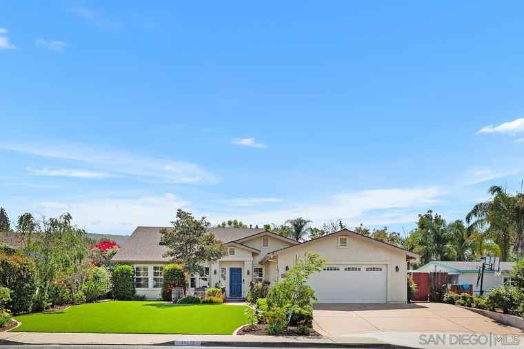 Photo of 14643 Evening Star Dr Poway, CA 92064