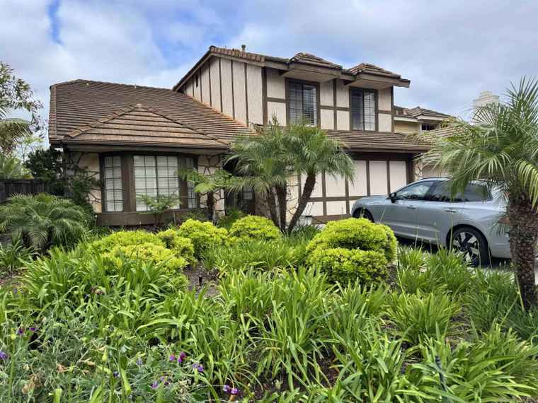 Photo of 7523 Quinta St Carlsbad, CA 92009
