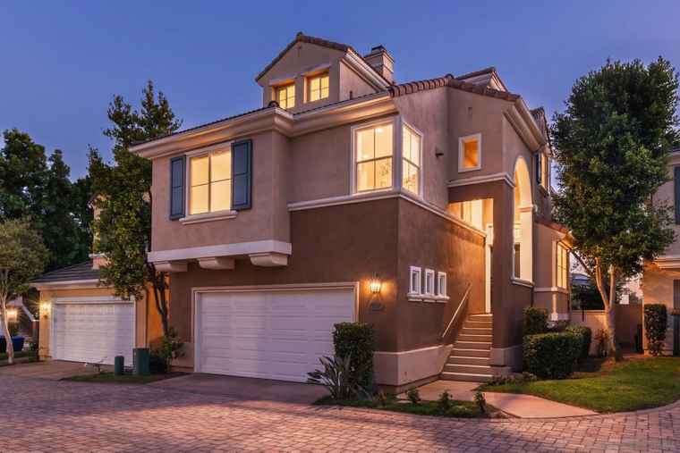 Photo of 11325 Carmel Creek Rd San Diego, CA 92130