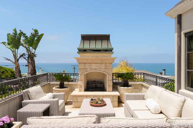 Photo of 730 Stratford Ct Del Mar, CA 92014