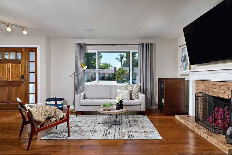 Photo of 12835 Reo Real Dr Poway, CA 92064