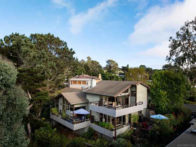 Photo of 364 Bellaire St Del Mar, CA 92014