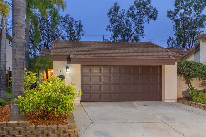 1805 Esquire Gln Escondido Ca 92029 2 Beds Baths