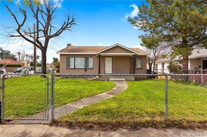Simple Apartments In Riverside Ca On Van Buren 