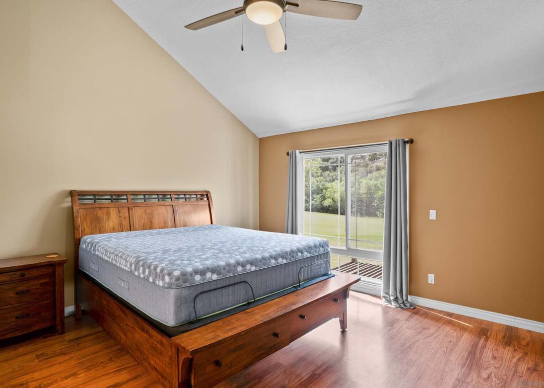 23635 Country Villa Rd, Ramona, CA 92065