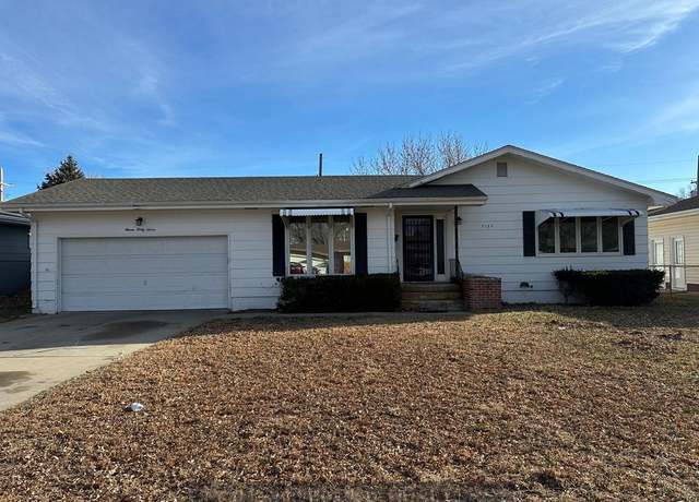 Property at 1137 N Howard Ave, Grand Island, NE 68803, 4 beds, 2.5 baths