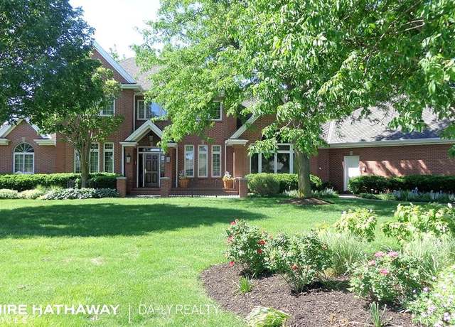 Property at 213 Lakeside Dr, Grand Island, NE 68801, 5 beds, 4.5 baths