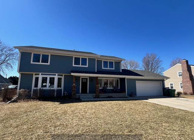 Property at 934 N 3rd St, Hampton, NE 68843, 5 beds, 3 baths